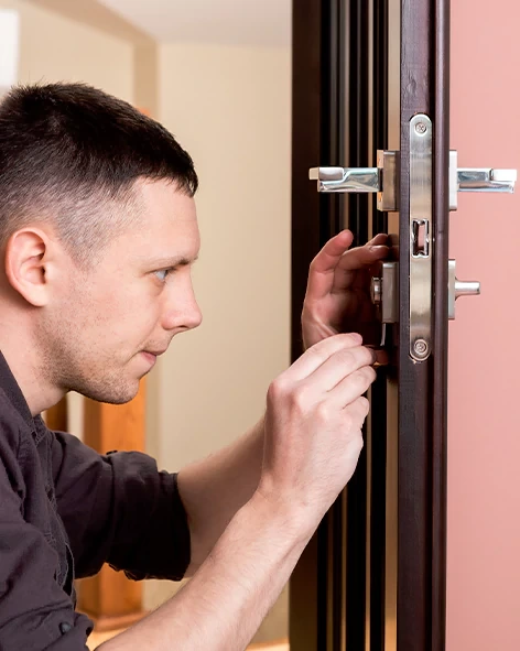 : Professional Locksmith For Commercial And Residential Locksmith Services in Oak Forest