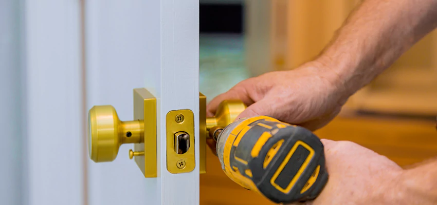 Local Locksmith For Key Fob Replacement in Oak Forest